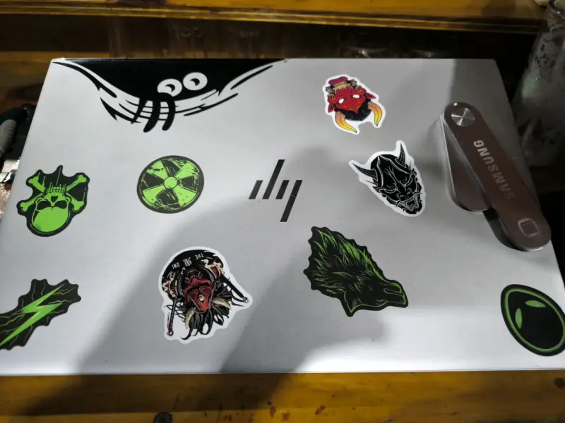 Laptop HP Envy con Intel i7 y NVIDIA Rtx tactil - 2