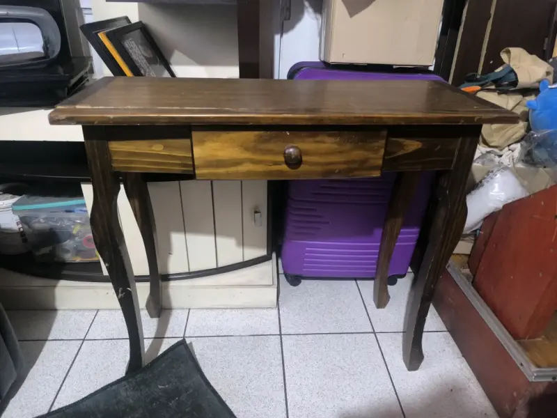 Mesa de madera con cajón estilo vintage - 2