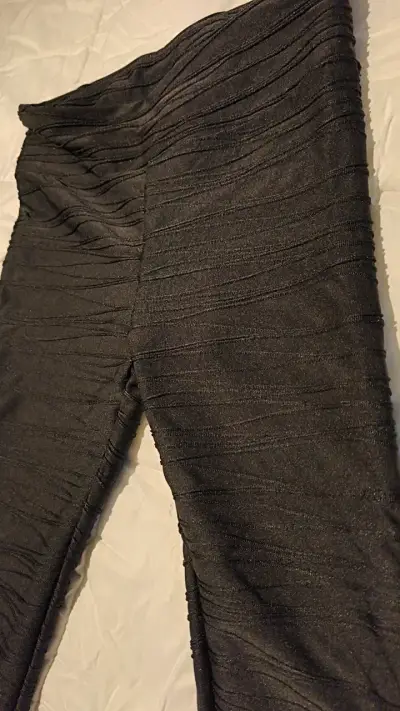 Calzas leggins strech negros con diseño - miniatura 4