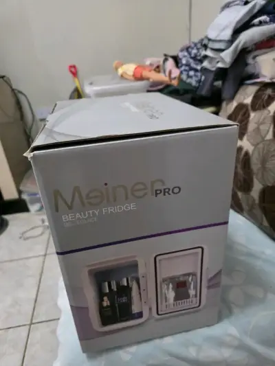 Mini refrigerador de belleza Meiner Pro - miniatura 2
