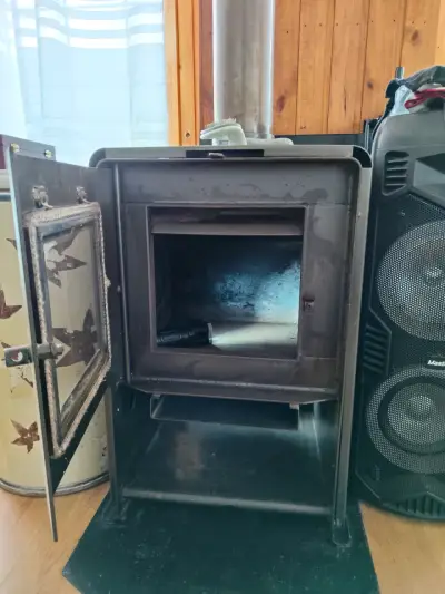 Estufa a leña Amesti Ecocalor 380 en excelente estado - miniatura 3