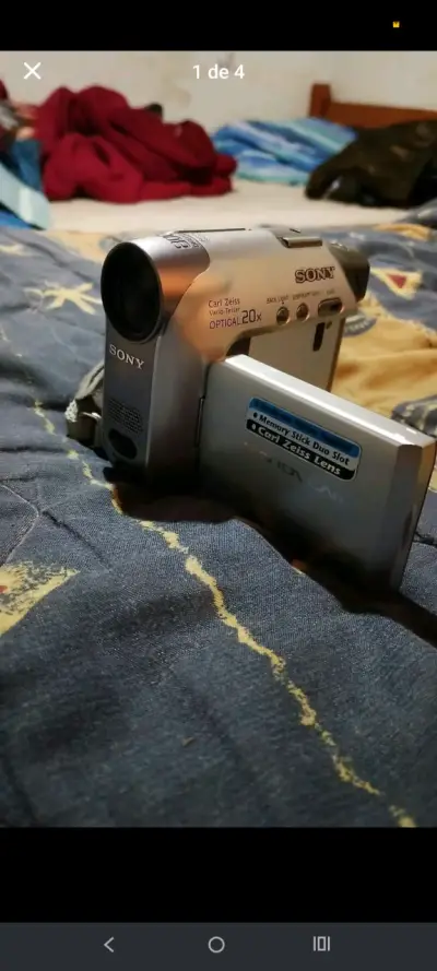 Videocámara Sony Handycam con Zoom Óptico 20x - miniatura 1