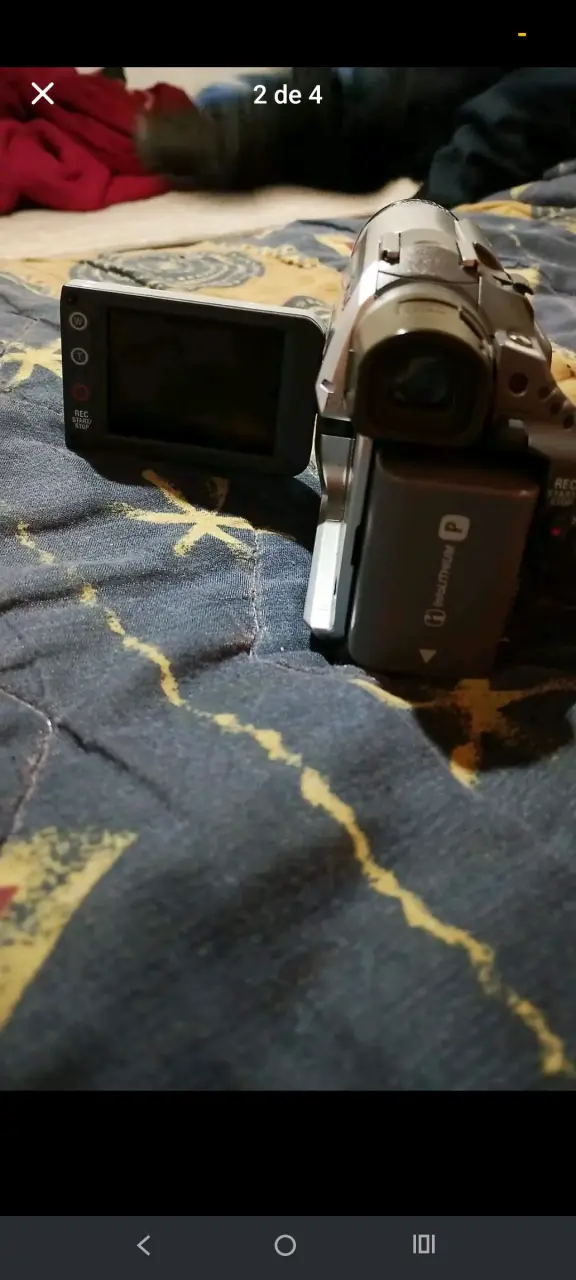 Videocámara Sony Handycam con Zoom Óptico 20x - 2
