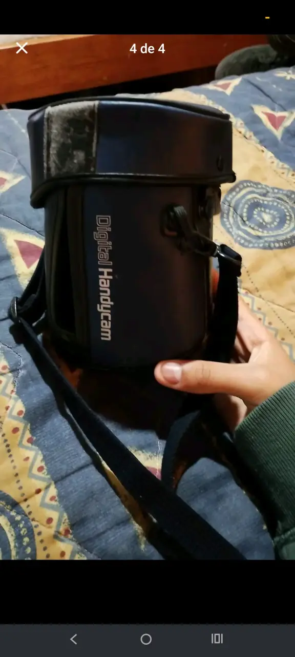 Videocámara Sony Handycam con Zoom Óptico 20x - 4