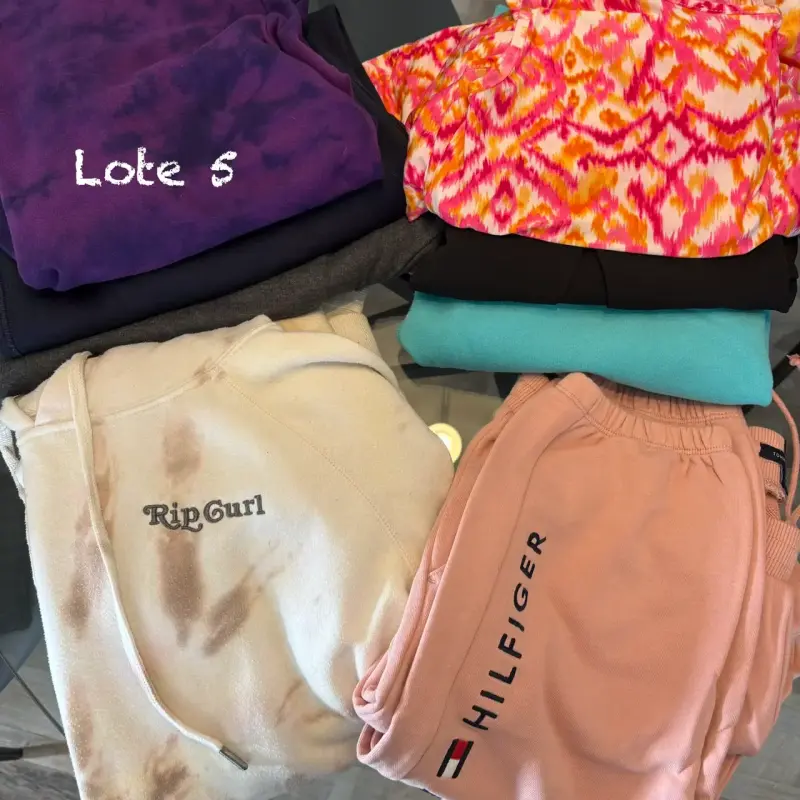 Lote de ropa variada de marcas reconocidas - 5