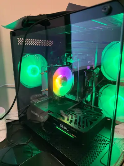PC Gamer RTX 5060TI - miniatura 1