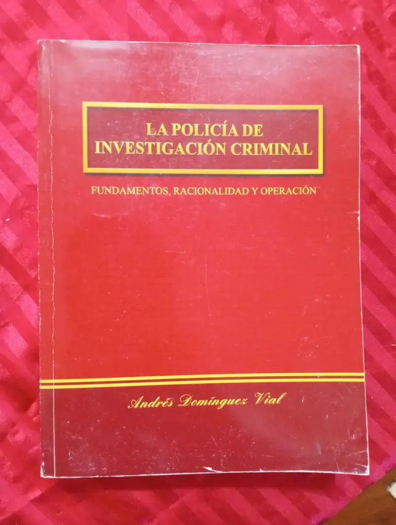 Libro La Policía de Investigación Criminal - 1