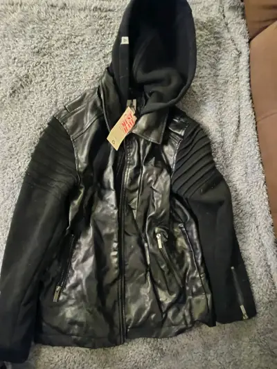 Chaqueta ecocuero con capucha Federation talla 12 - miniatura 1
