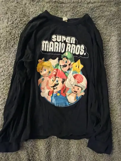 Polera manga larga Super Mario Bros negra - miniatura 1