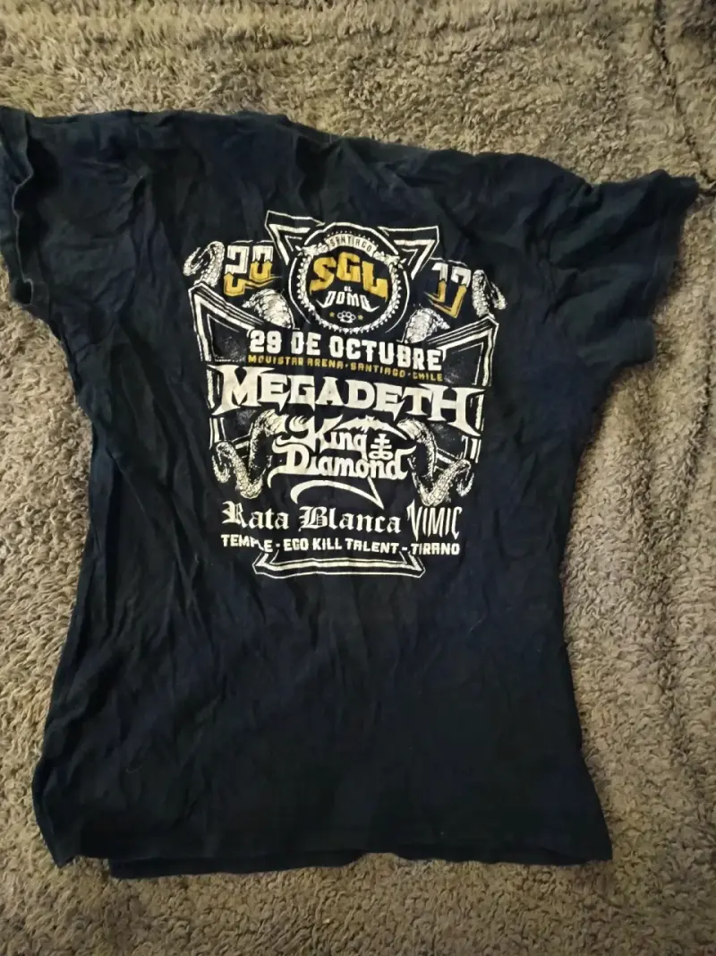 Polera negra con diseño de concierto SGL El Domo - 2