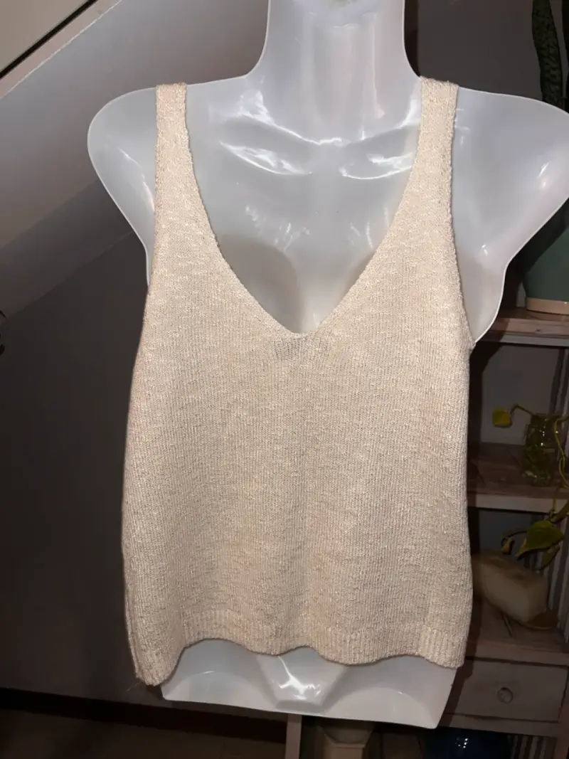 Top sin mangas beige MNG - 3