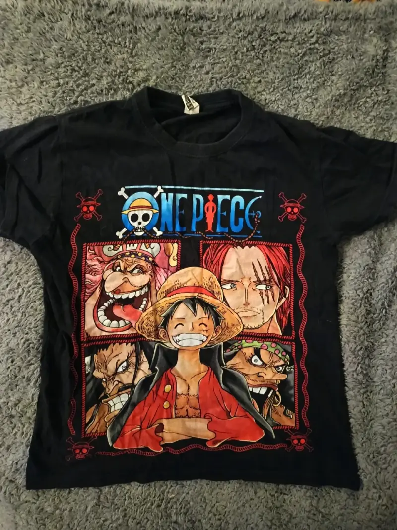 Polera One Piece para niños talla 12 - 1