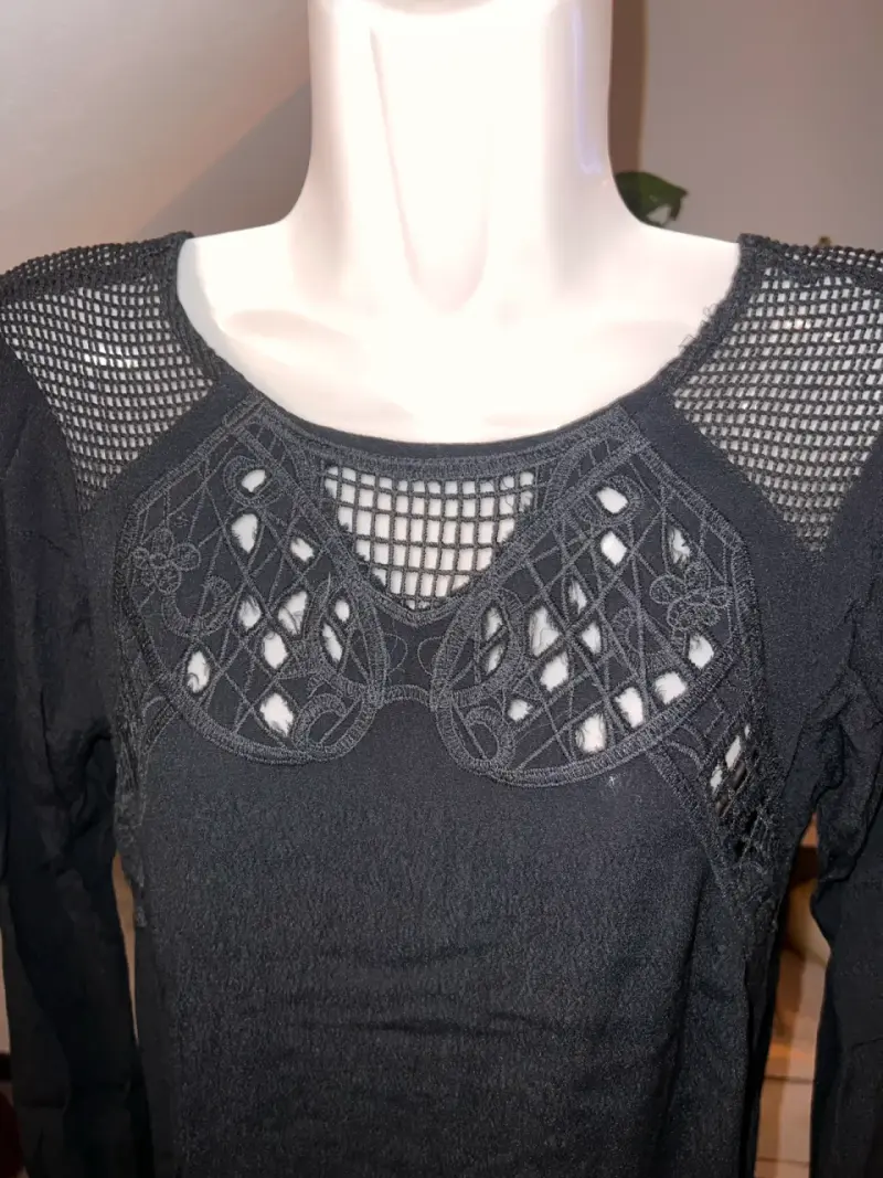 Vestido negro de encaje Umbrale - 2