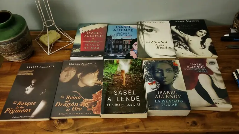 Colección de libros de Isabel Allende - 4