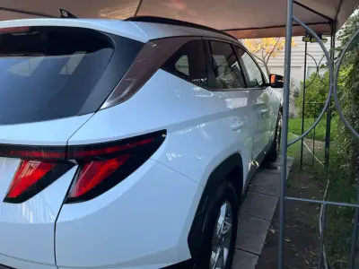 Hyundai Tucson SUV 2023 - miniatura 4
