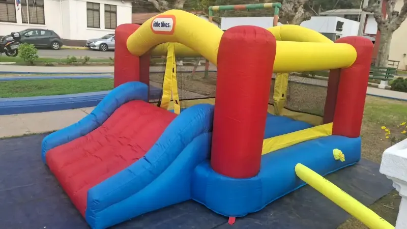 Juego inflable 4x3 para niños - 1