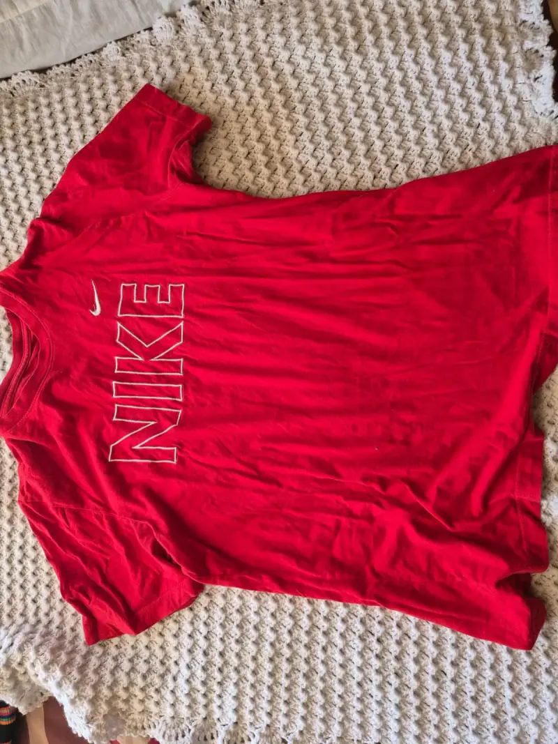 Polera roja Nike Pro para hombre - 1