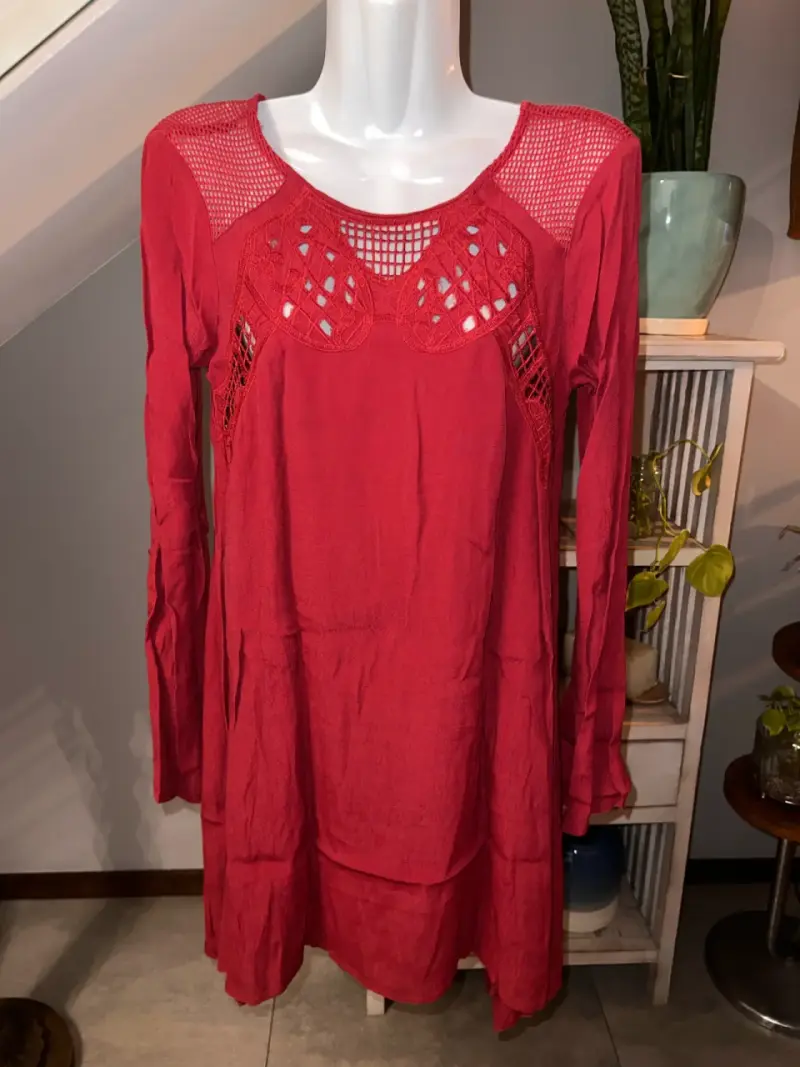 Vestido rojo con encaje y mangas largas Umbrale - 1