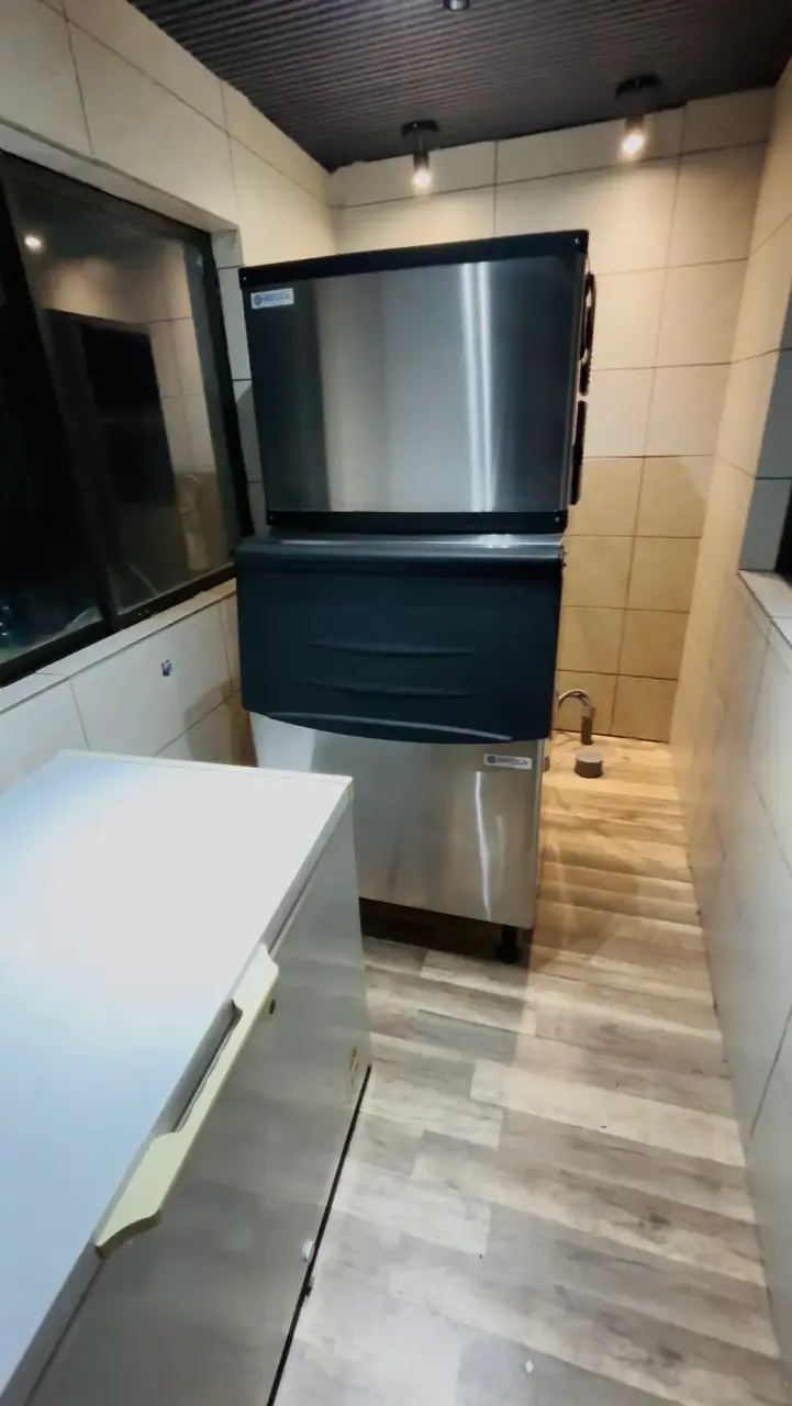 Máquina de Hielo - BRECA 340 kg / 24 hrs - 2