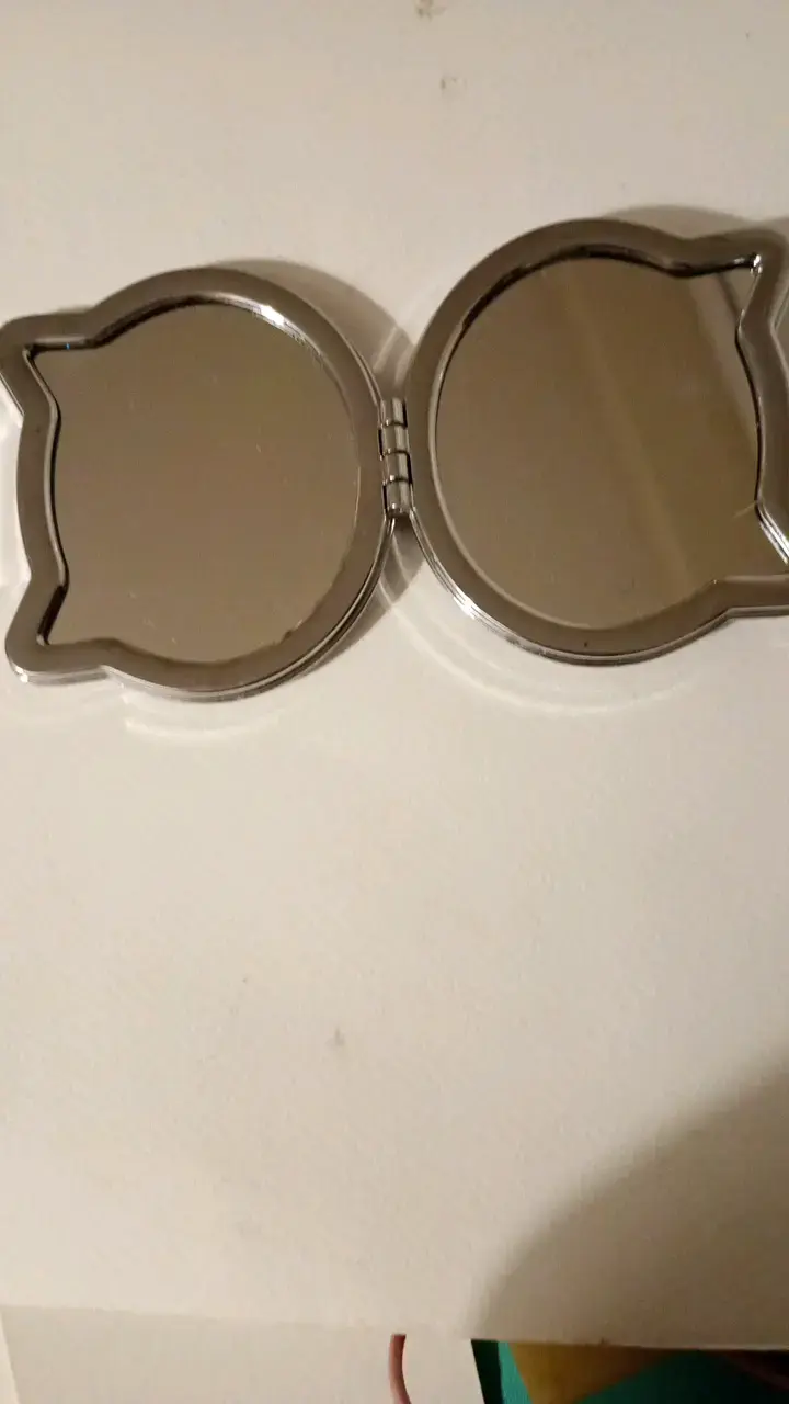 Espejo compacto con diseño de gato y brillo - 3
