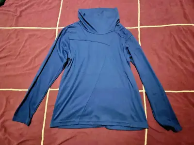 Polerón Parrot cuello alto hombre talla L - miniatura 2