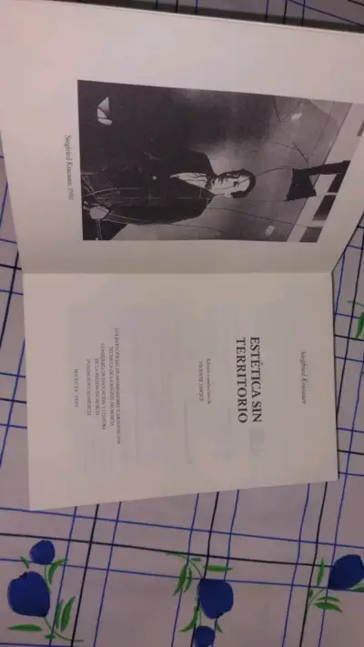 Libro 'Estética Sin Territorio' de Siegfried Kracauer - miniatura 2