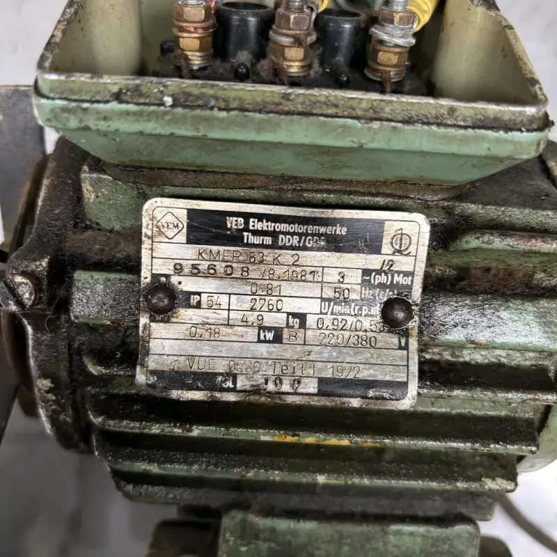 Motor eléctrico VEB Elektromotorenwerke usado - 2