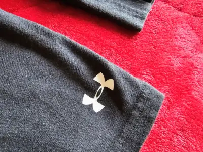 Polera Under Armour hombre talla L - miniatura 3