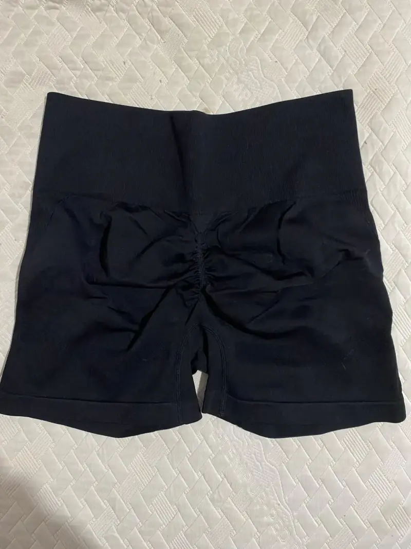 Shorts deportivos de compresión para mujer en varios colores - 1