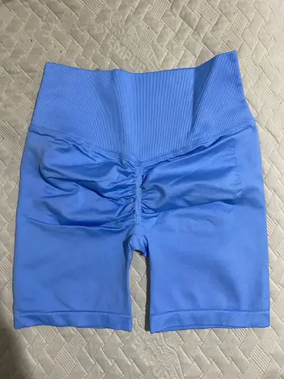 Shorts deportivos de compresión para mujer en varios colores - miniatura 3