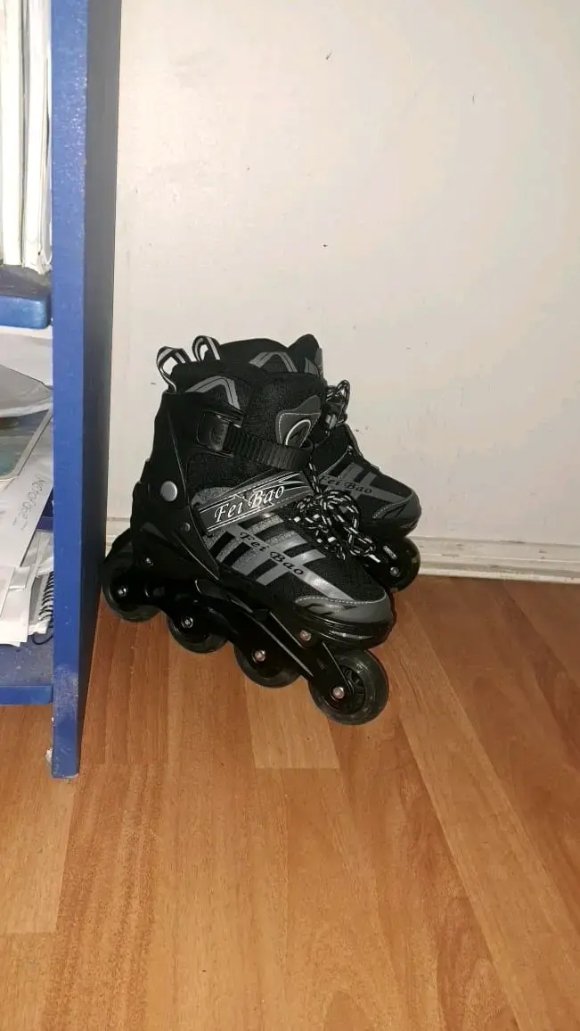 Patines en línea FeiBao negros con bolsa - 2