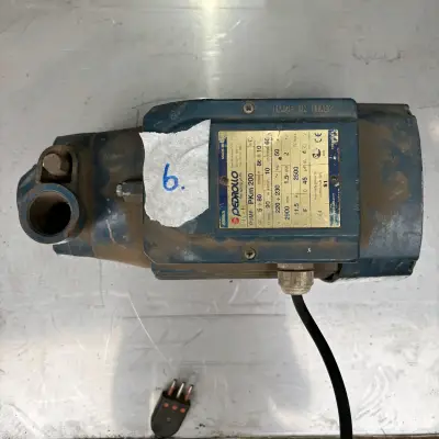 Bomba de agua Pedrollo PKm 200 usada - miniatura 3
