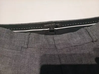Pantalones de vestir grises Banana Republic Sloan - miniatura 2