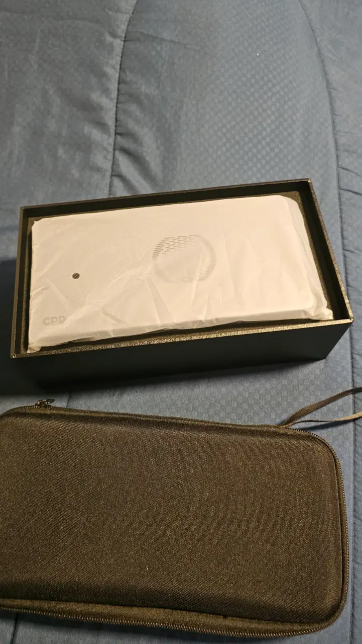 Consola portátil GPD G1 con estuche - 1