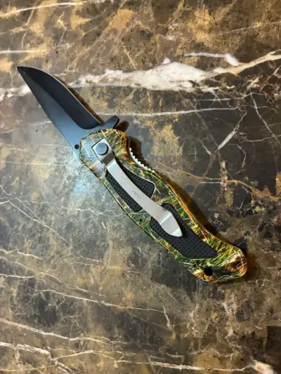 Navaja plegable táctico con diseño camuflaje - miniatura 3