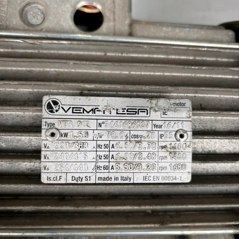 Motor eléctrico trifásico Vemat 90L usado - 2