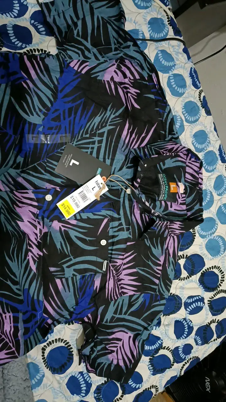 Camisa estampada de hojas para hombre talla L - 1