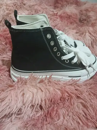 Zapatillas estilo converse - miniatura 1
