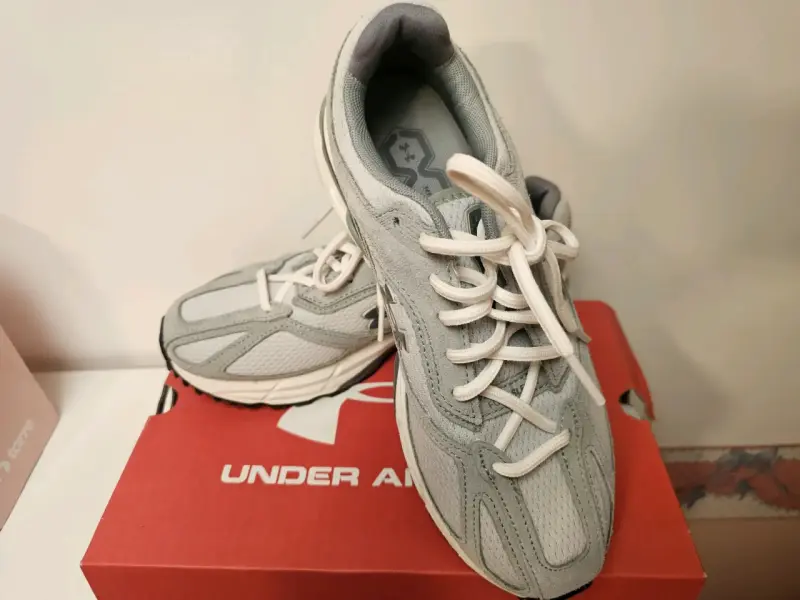 Zapatillas deportivas Under Armour gris talla 37.5 - 1
