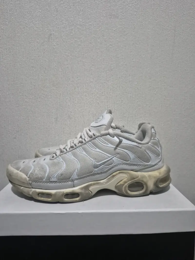 Zapatillas Nike Air Max Tn blancas usada - 1
