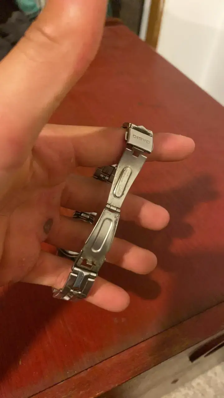 Reloj Casio de pulsera metálico resistente al agua - 5