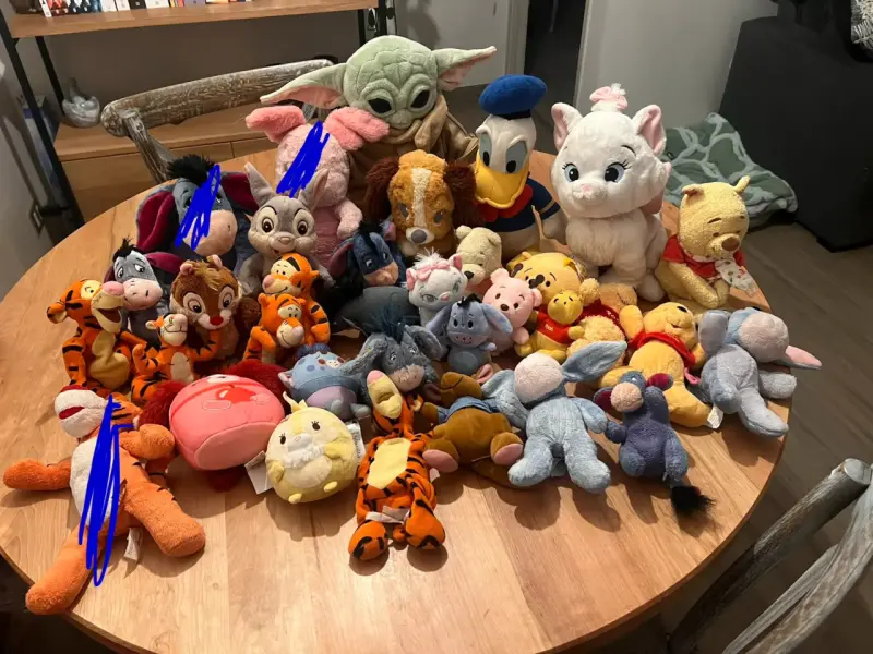Peluches Disney y otros personajes - 1