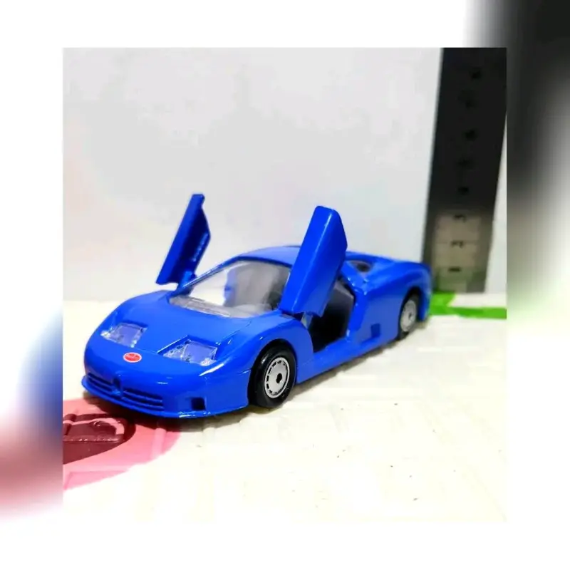 Auto a escala 1:38 BUGATTI EB110 — MAISTO - 2