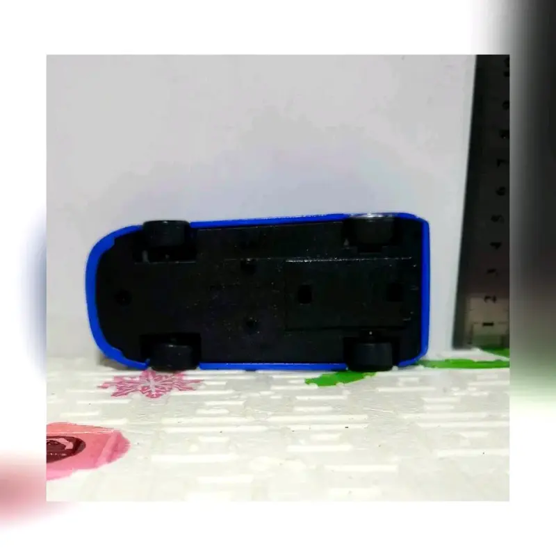 Auto a escala 1:38 BUGATTI EB110 — MAISTO - 6