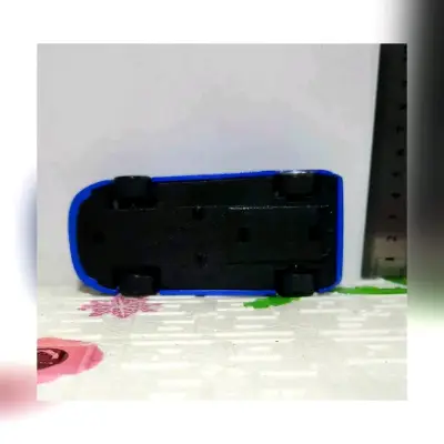 Auto a escala 1:38 BUGATTI EB110 — MAISTO - miniatura 6