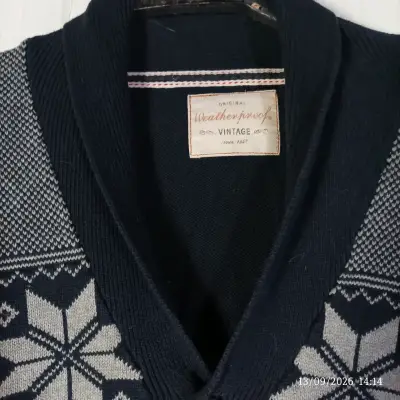 Cardigan vintage azul con diseño de copos de nieve - miniatura 4