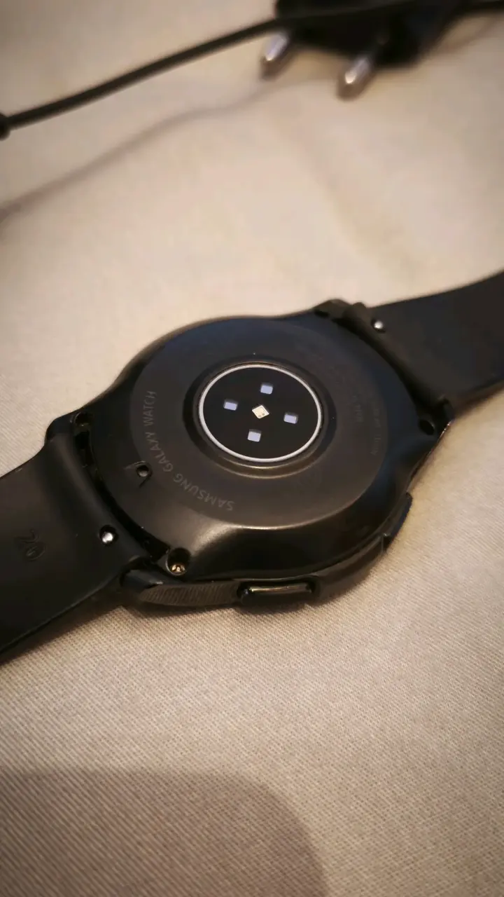 Samsung Galaxy Watch 42mm Midnight Black - 2