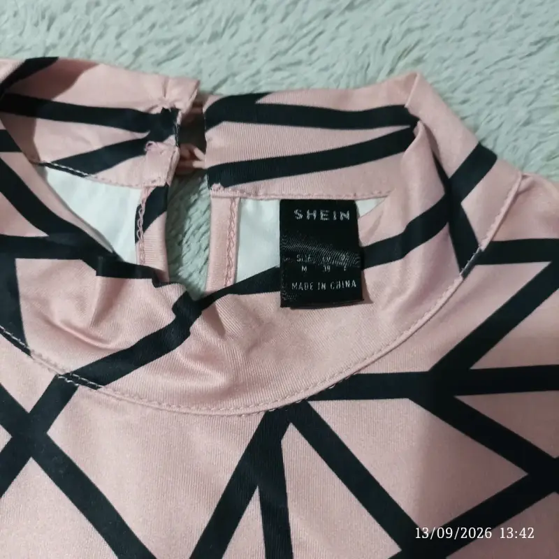 Vestido geométrico rosa y negro Shein - 1