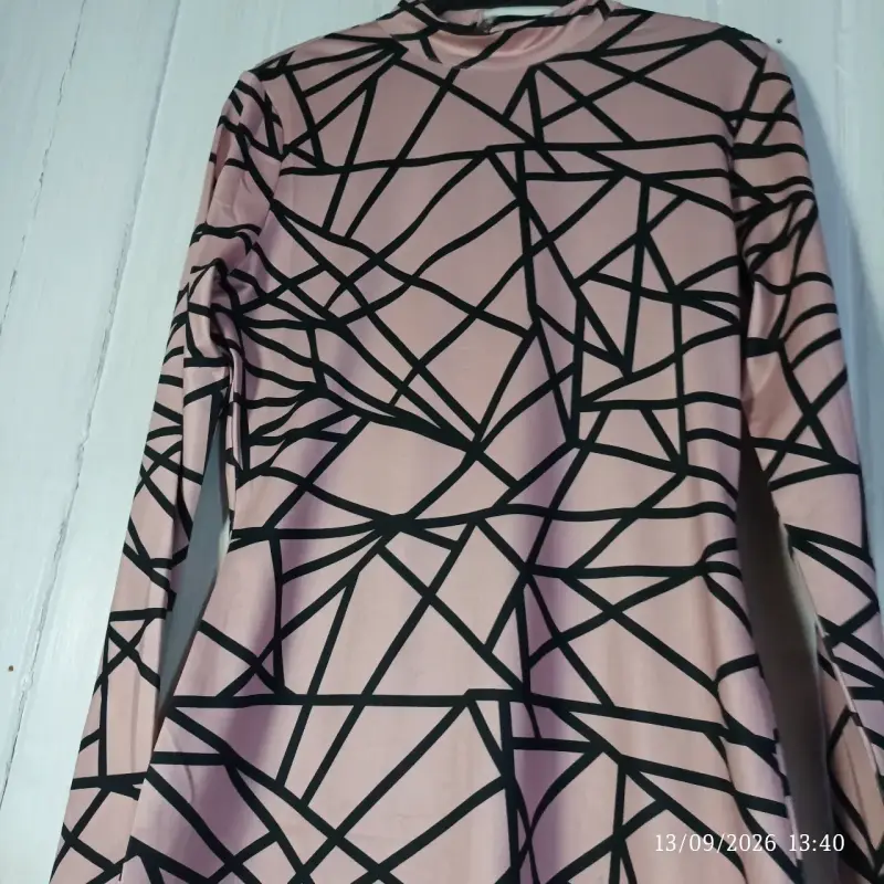 Vestido geométrico rosa y negro Shein - 4