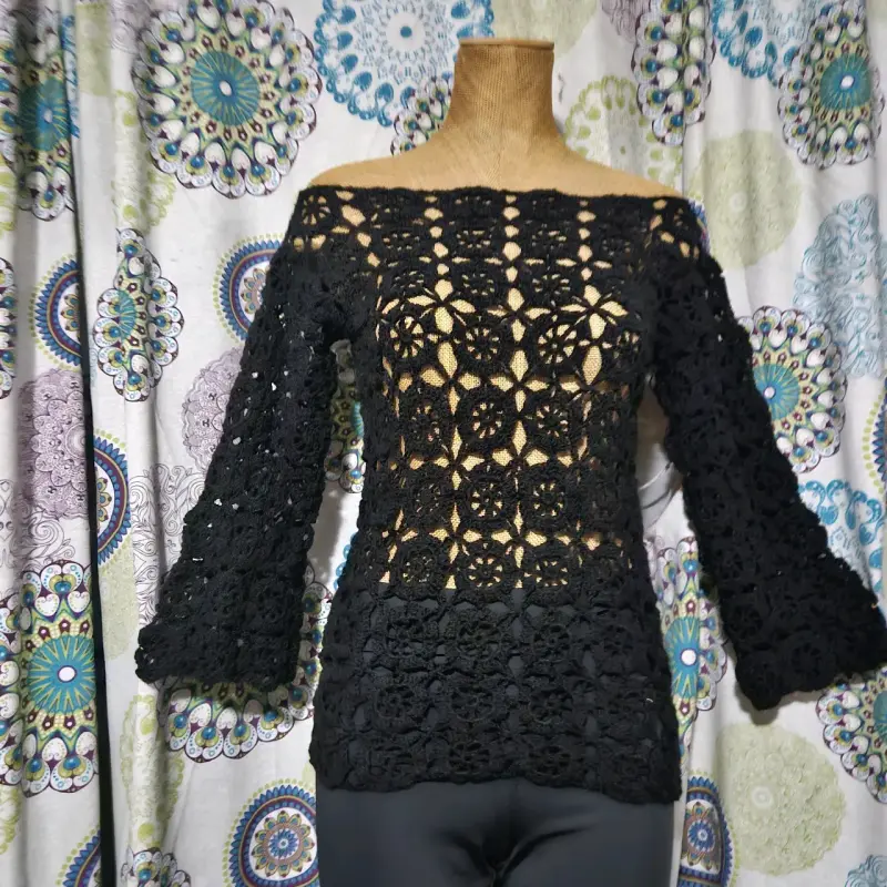 Blusa de encaje negra - 6